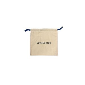 Louis Vuitton belt size dust bag